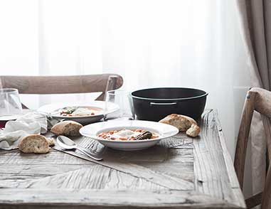 Тарелки с едой